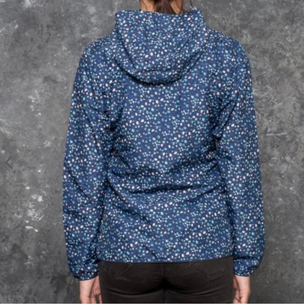 NWT Herschel Women's Voyage Coach Rain Jacket. - Picture 2 of 10